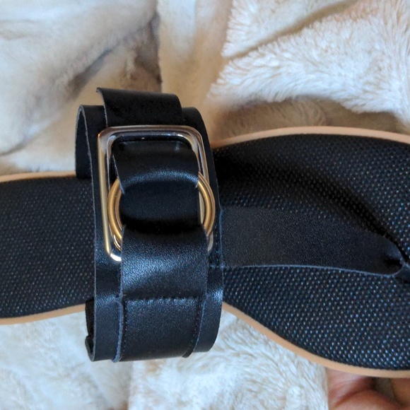 Sandals - Picture 2 of 5